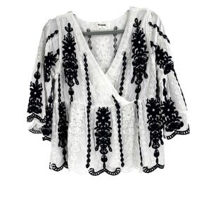 Kindred Bohemian Embroidered Babydoll Peasant Top Women's M White Hippie Retro